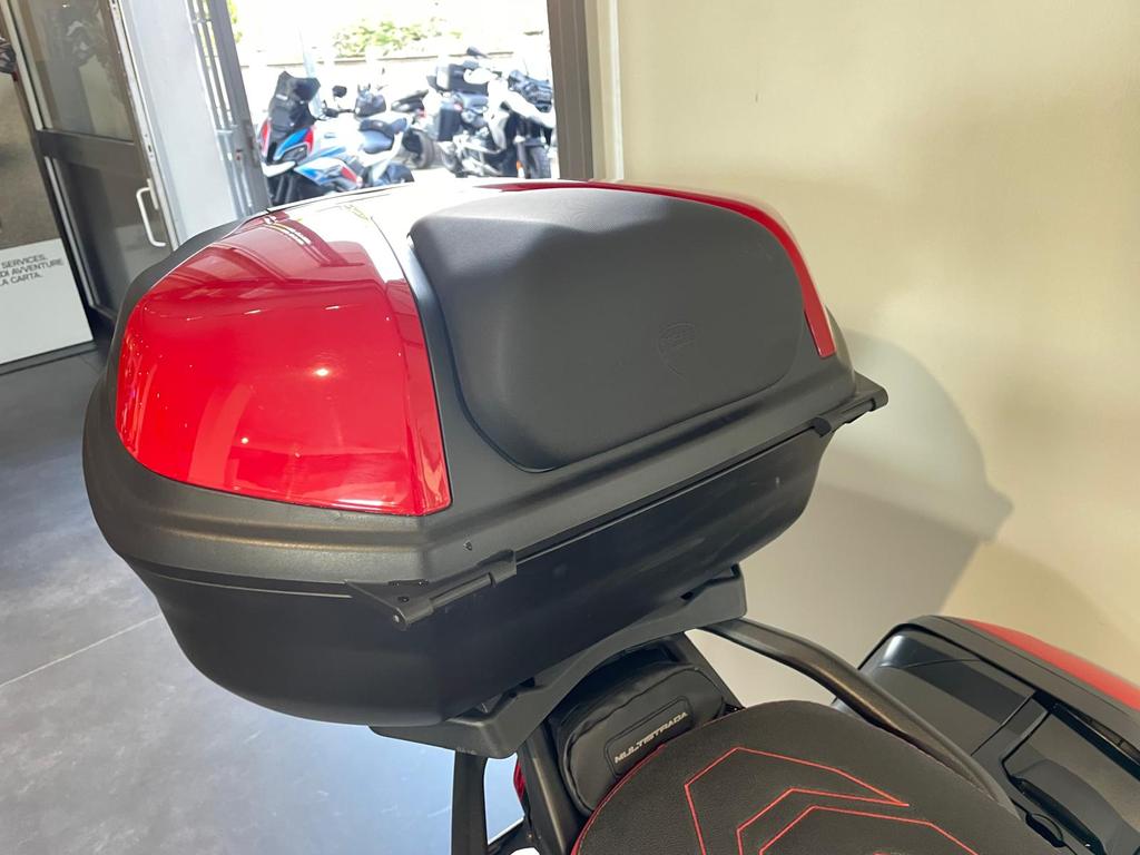 MULTISTRADA V4