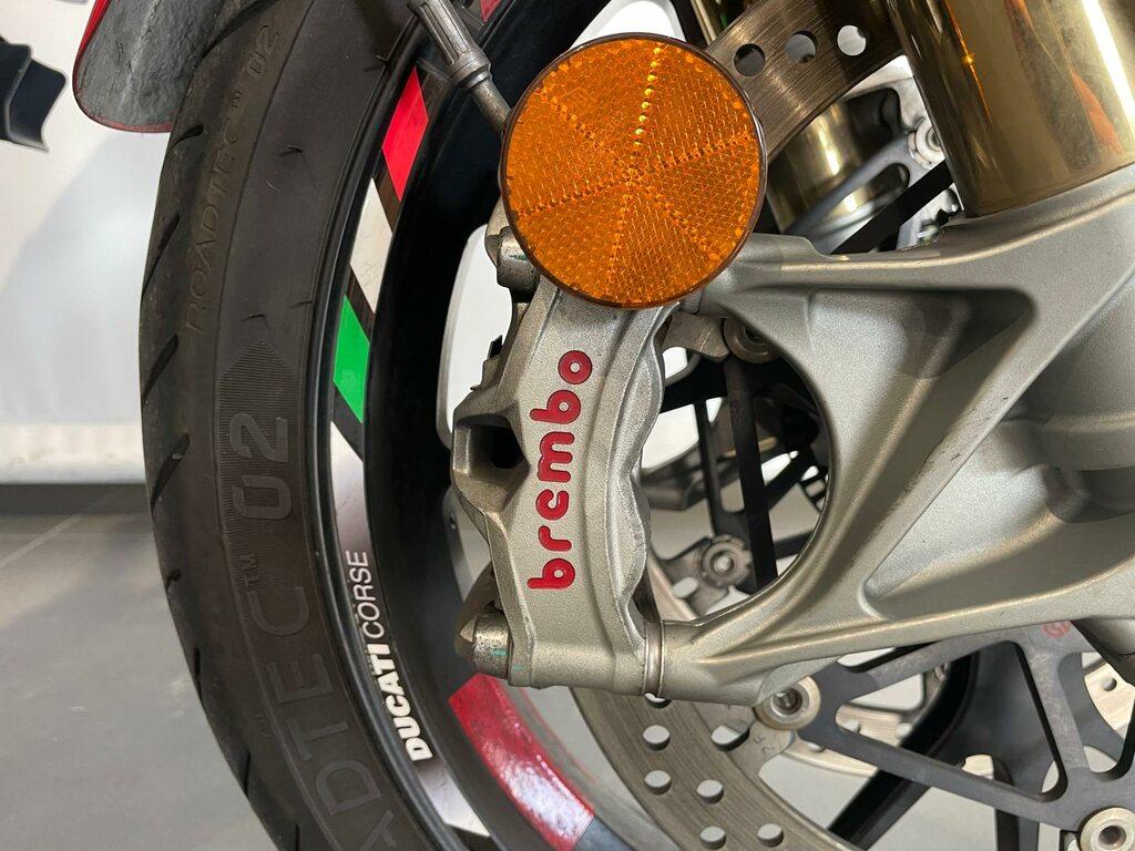 MULTISTRADA V4