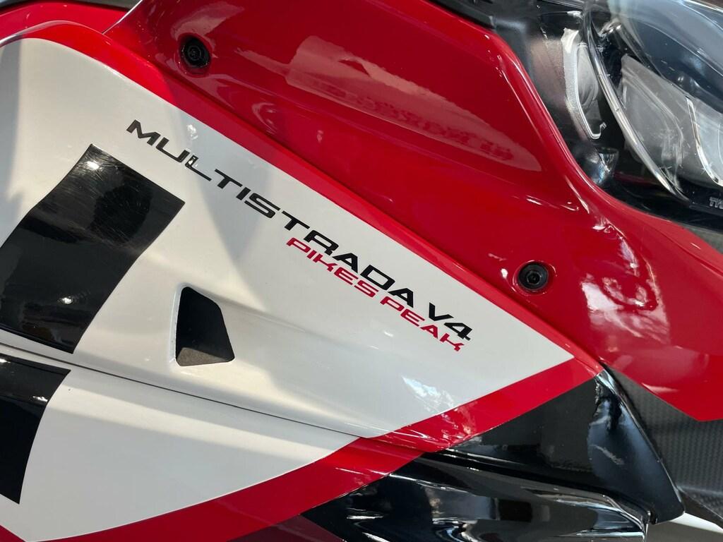 MULTISTRADA V4