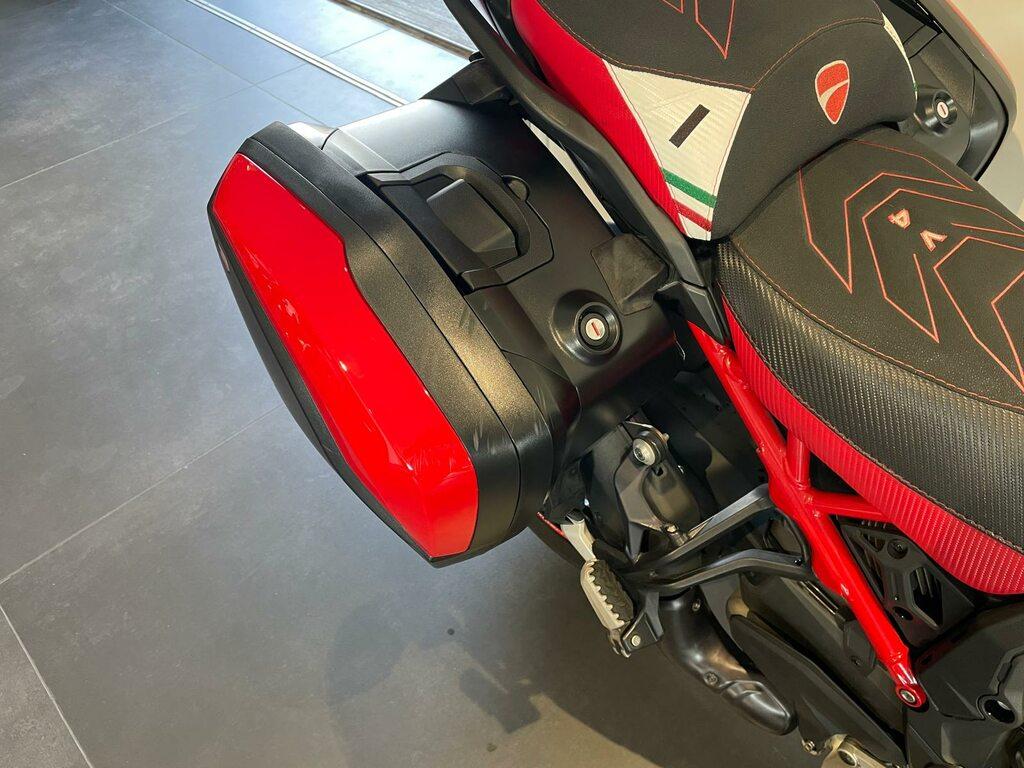 MULTISTRADA V4