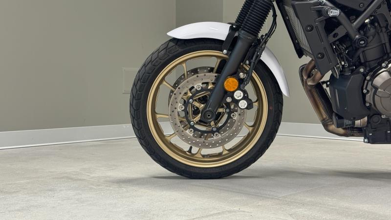 XSR 700