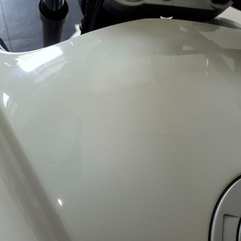 R 1200 R