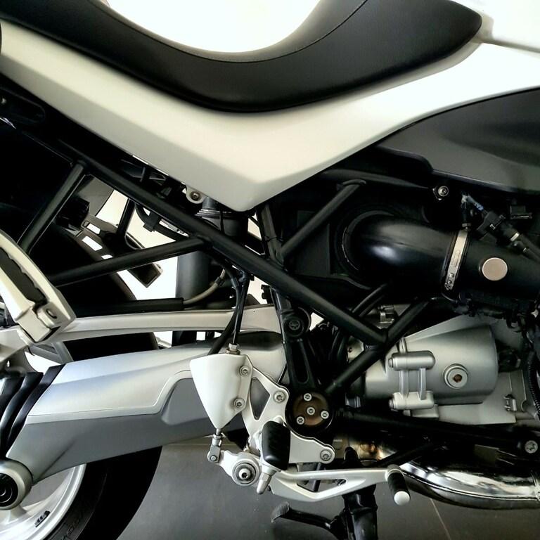 R 1200 R