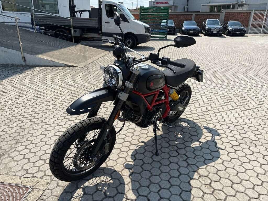 SCRAMBLER 800