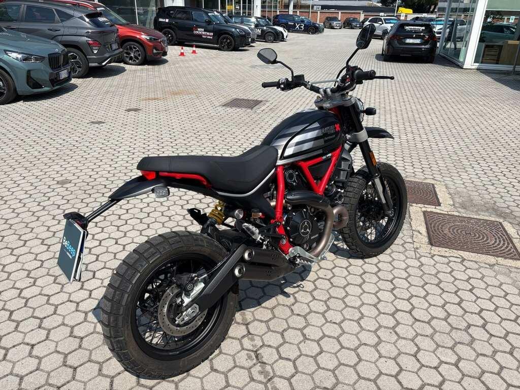 SCRAMBLER 800