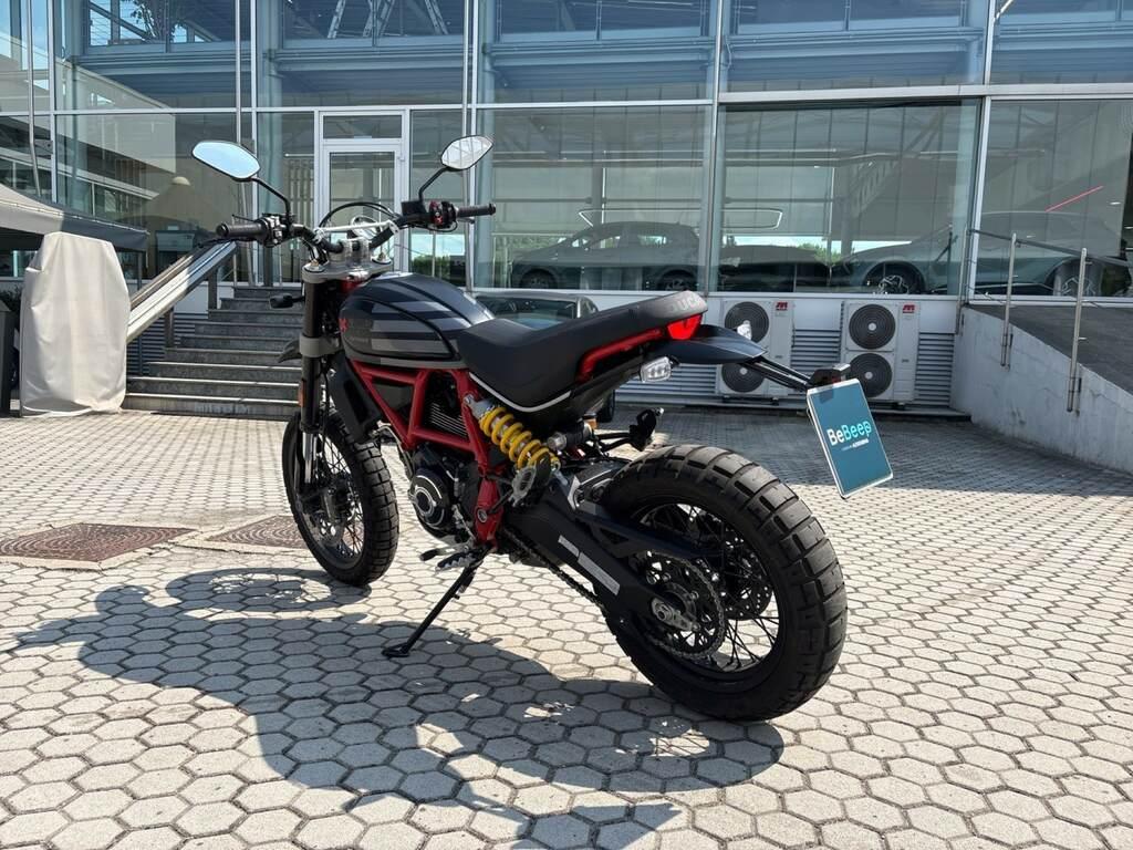 SCRAMBLER 800