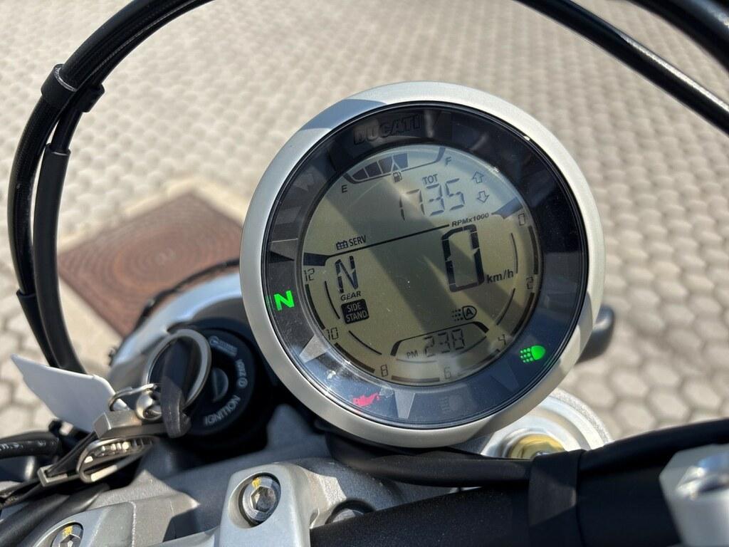 SCRAMBLER 800