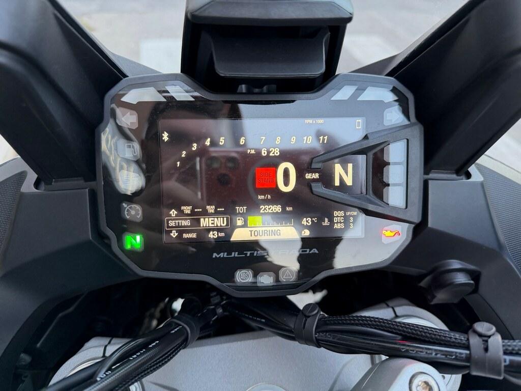 MULTISTRADA V2