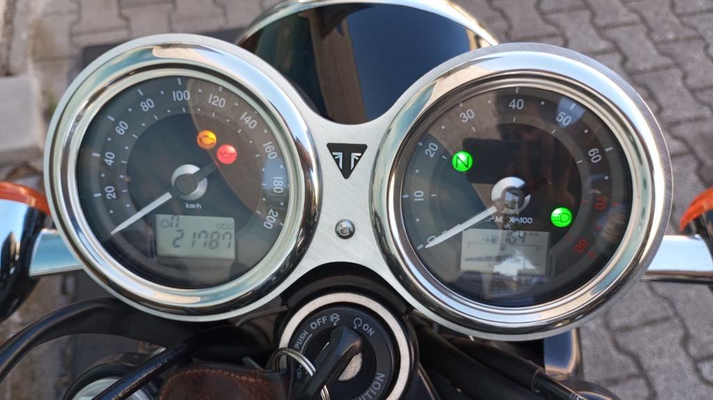 BONNEVILLE 1200 T120