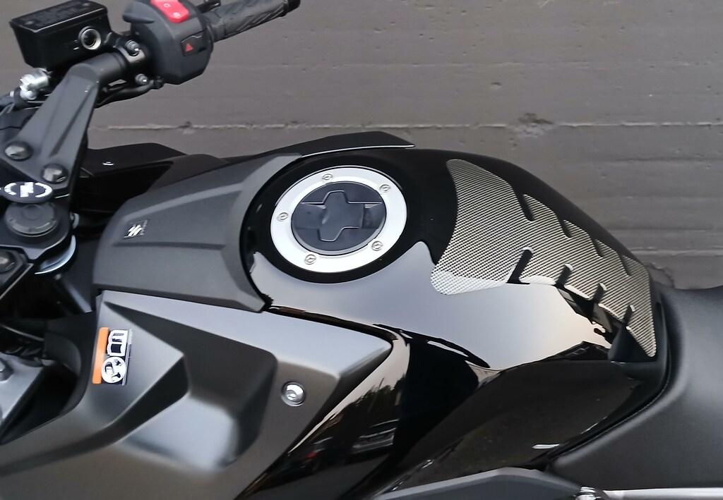 GSX-8S