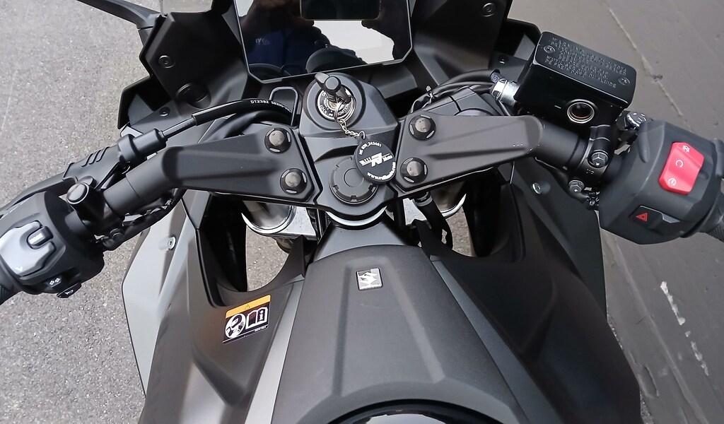 GSX-8S