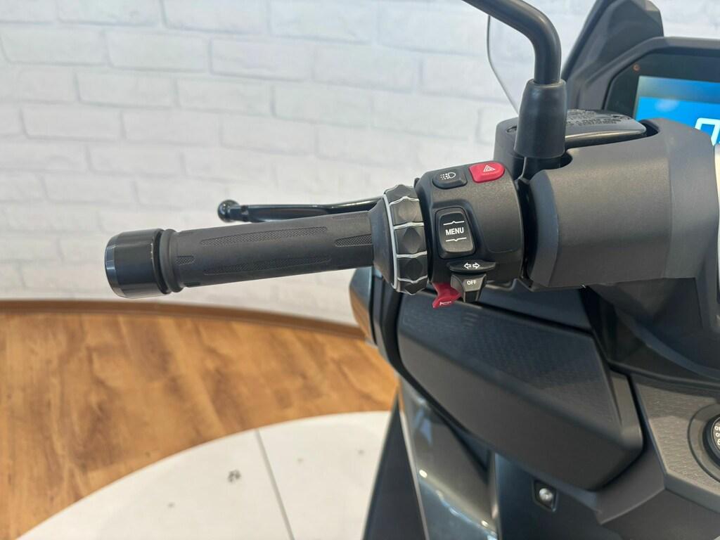 C 400 GT