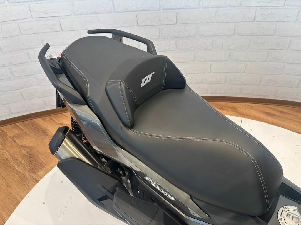 C 400 GT