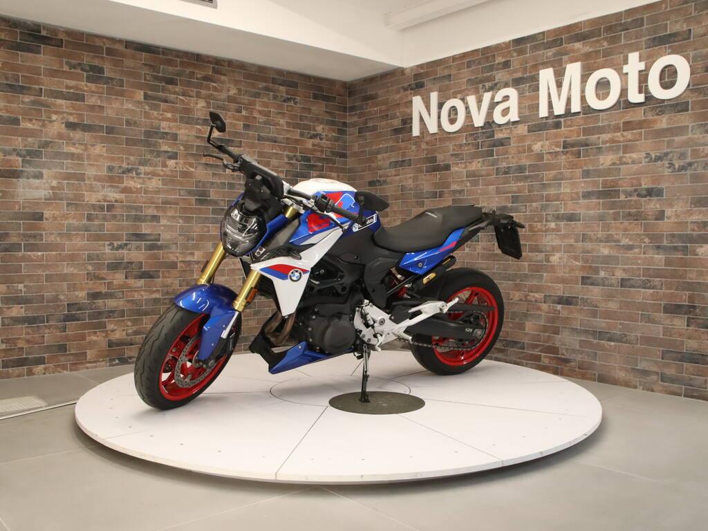 F 900 R