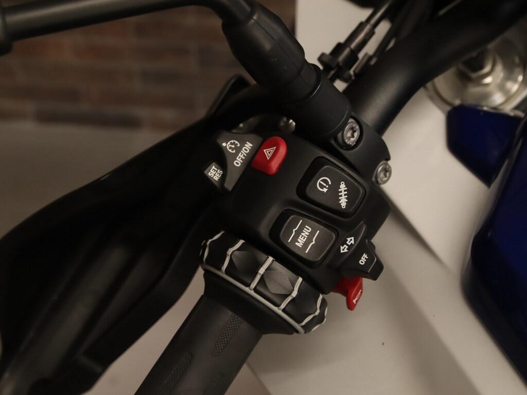 F 900 XR