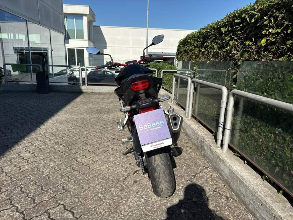 HORNET 750