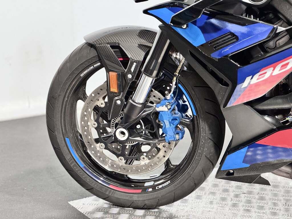 M 1000 R