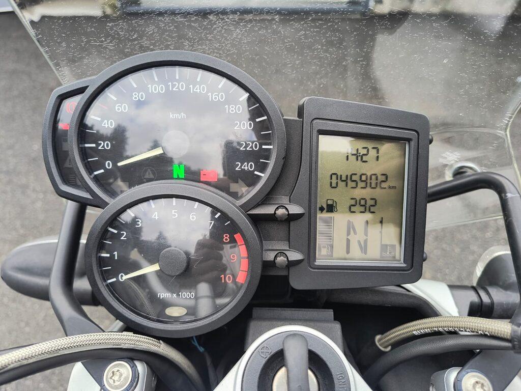 R 1200 R