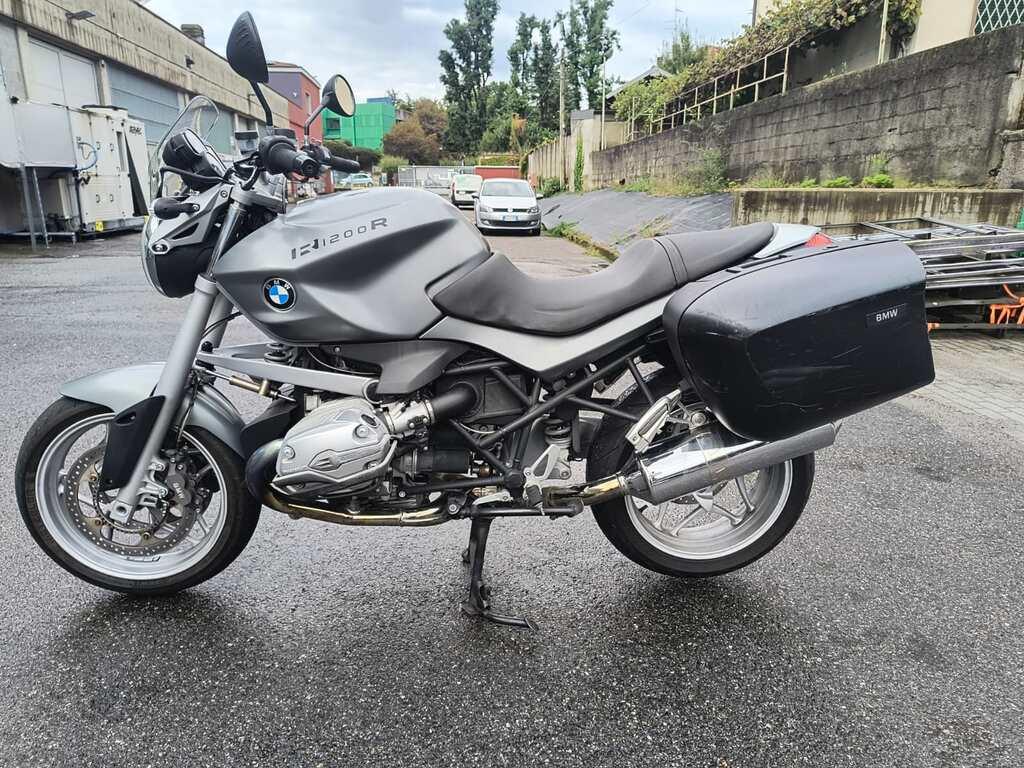 R 1200 R