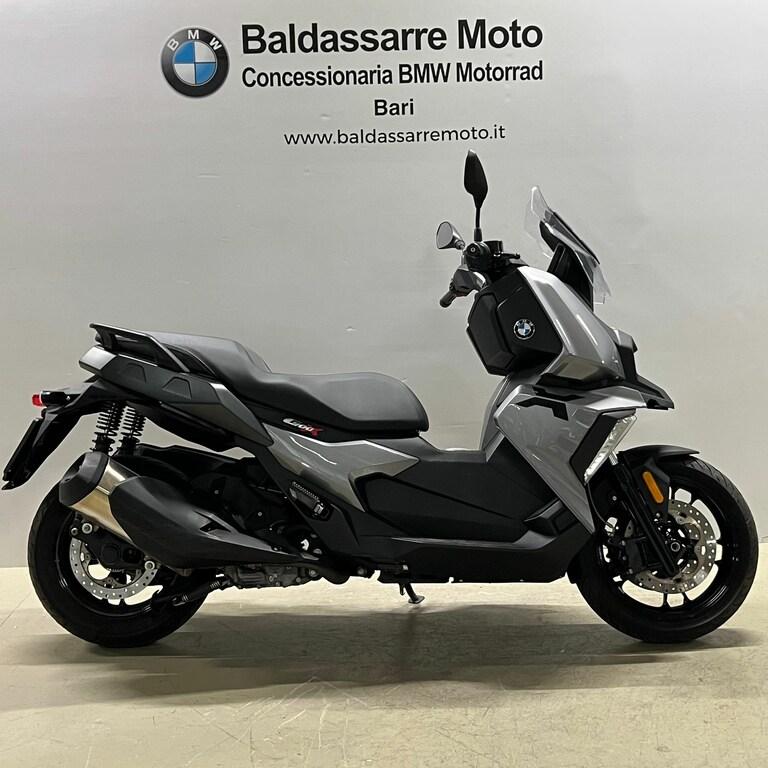 C 400 X