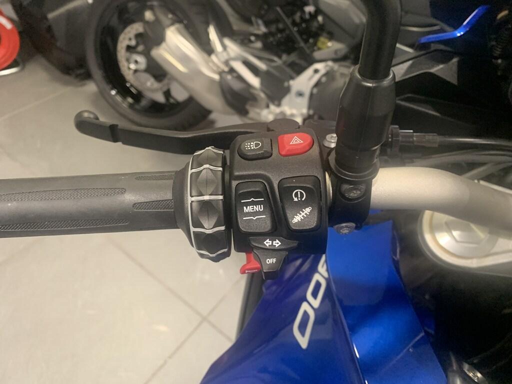 F 900 XR