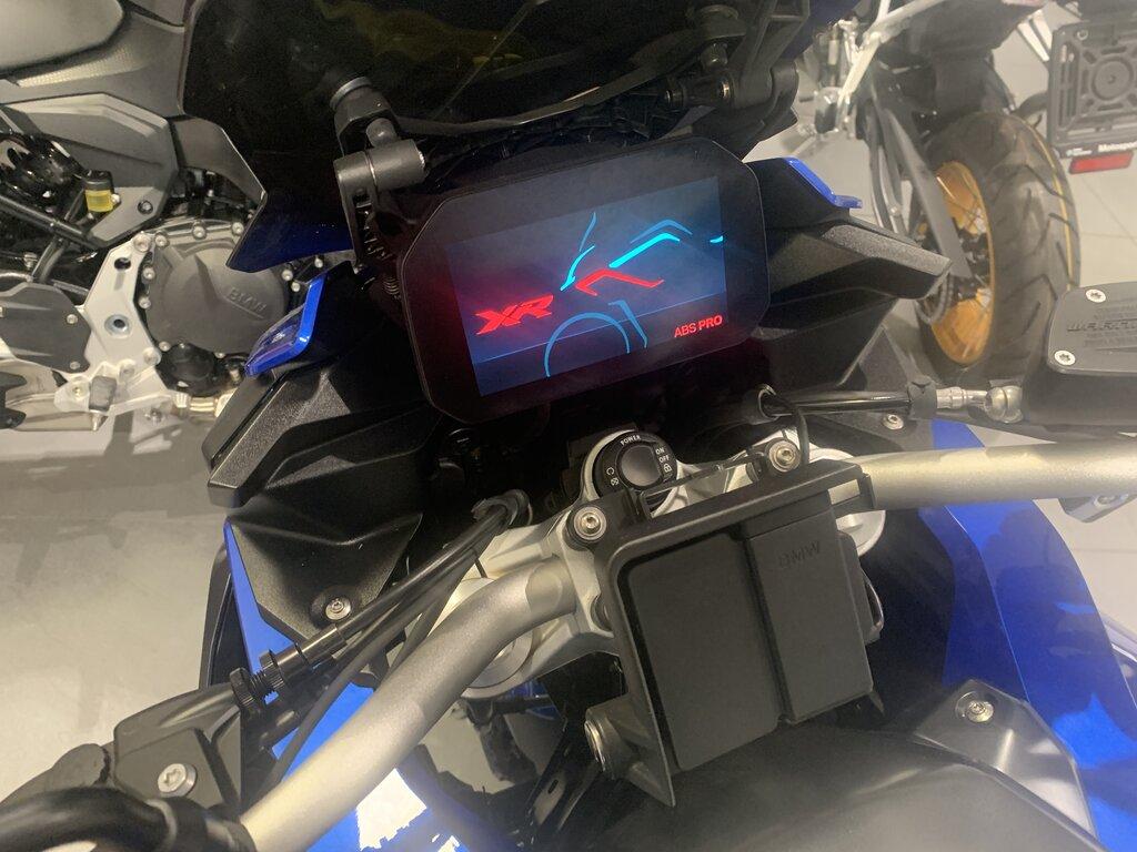 F 900 XR