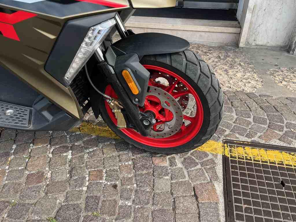 C 400 X