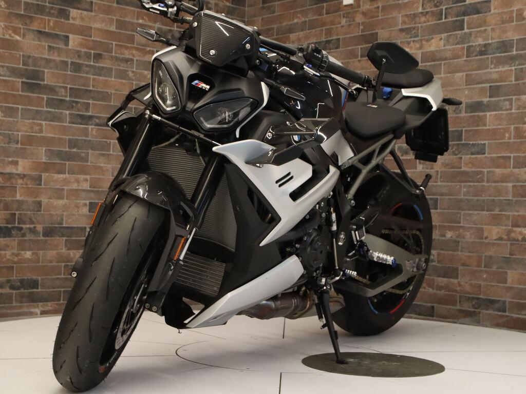 M 1000 R