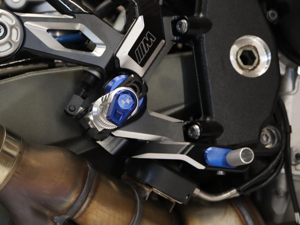 M 1000 R