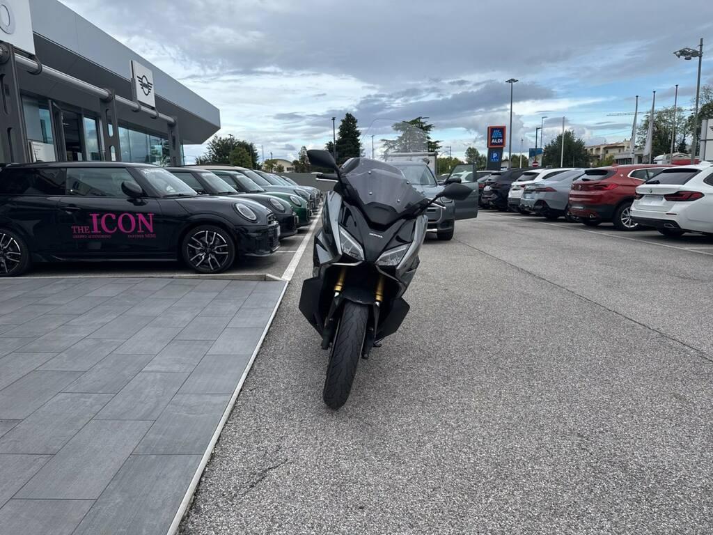 FORZA 750