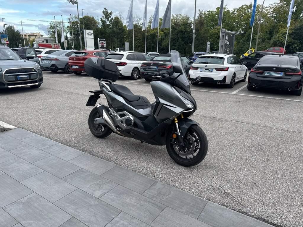 FORZA 750