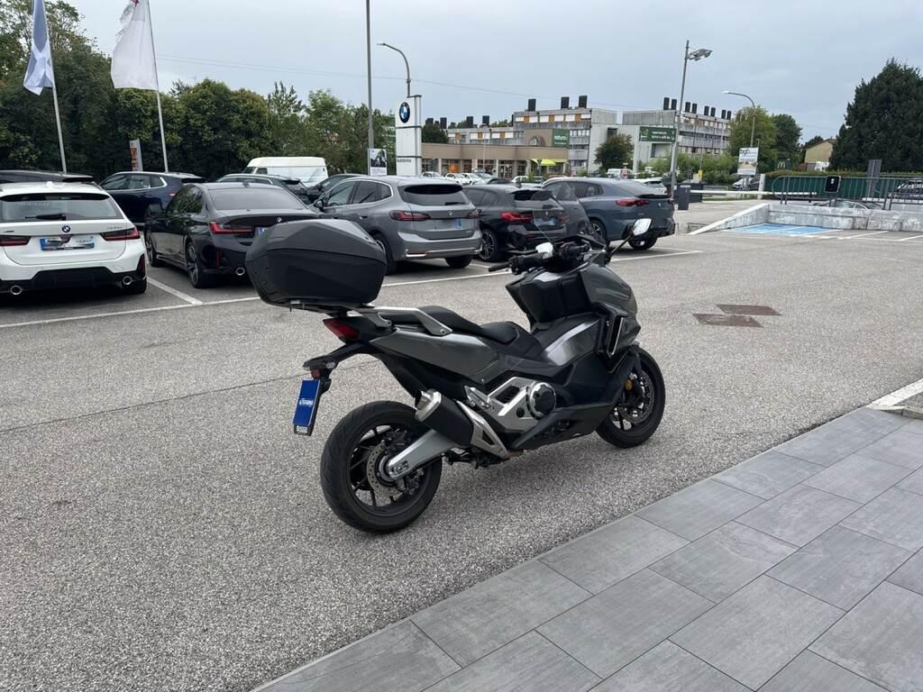 FORZA 750