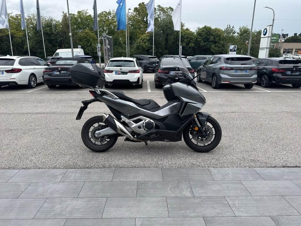 FORZA 750