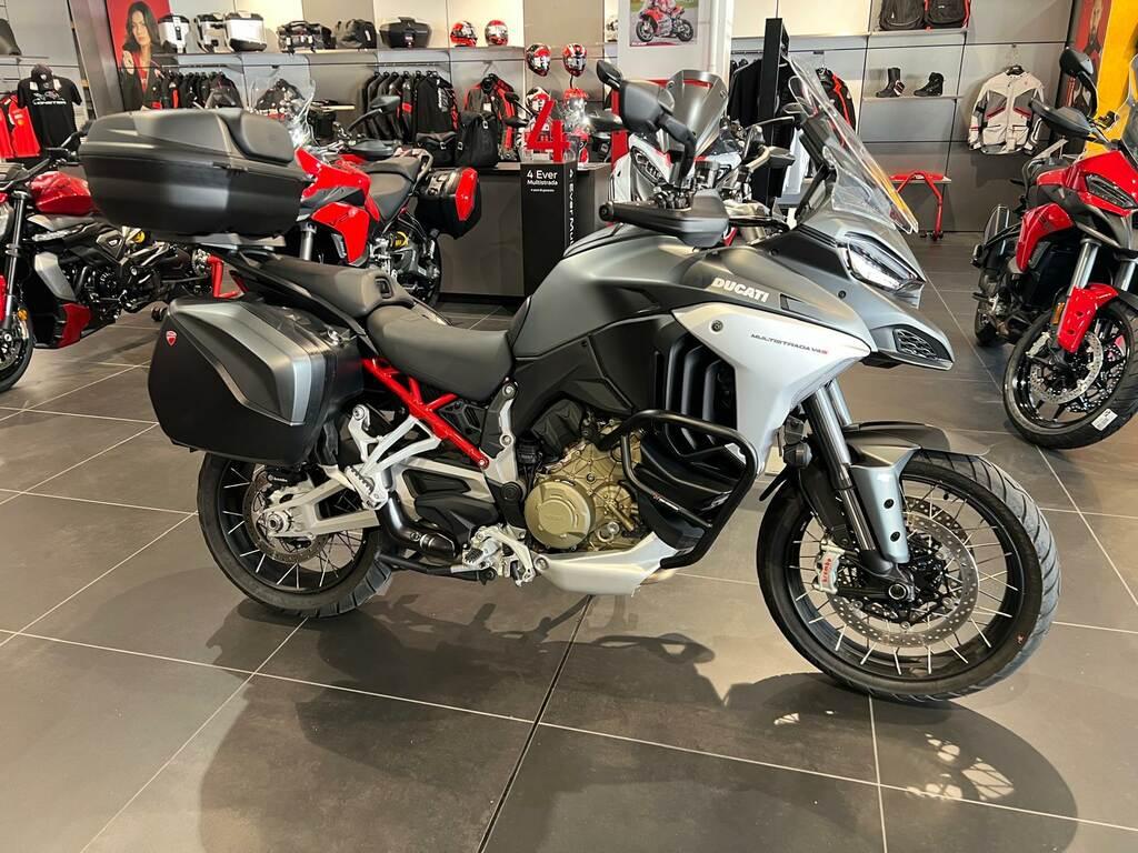 MULTISTRADA V4