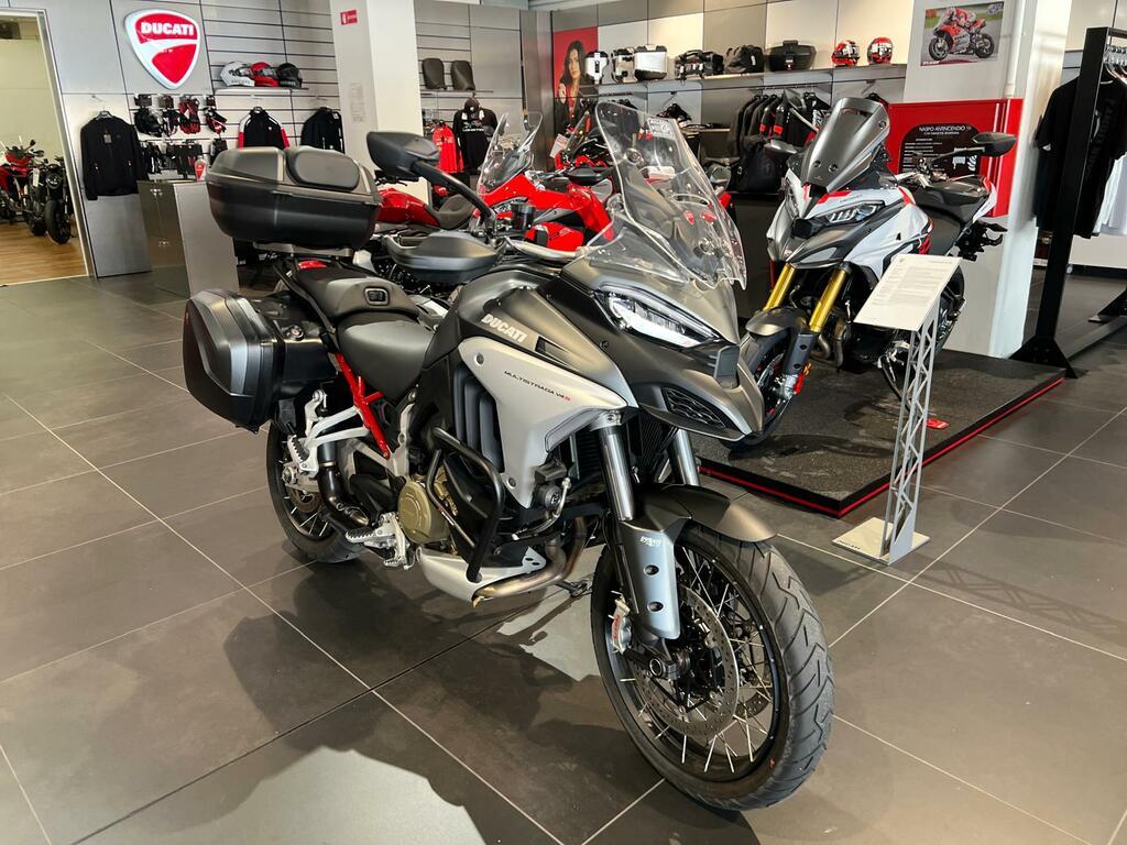 MULTISTRADA V4