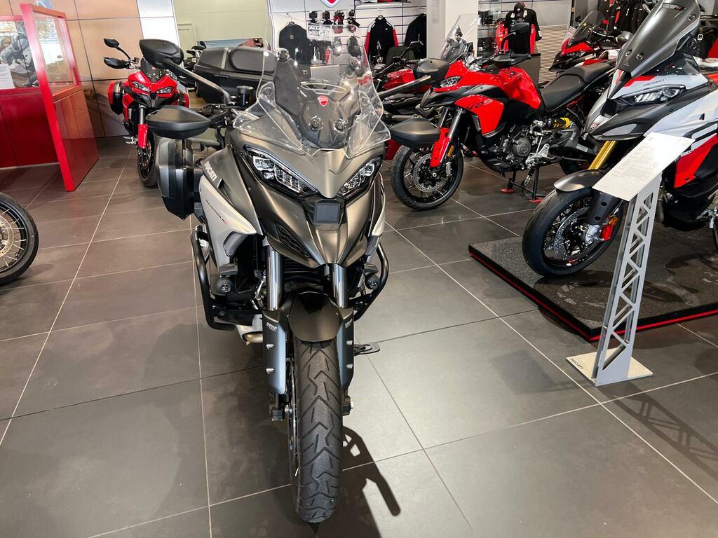 MULTISTRADA V4