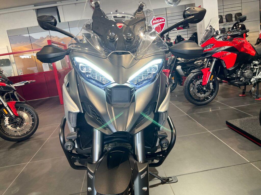 MULTISTRADA V4