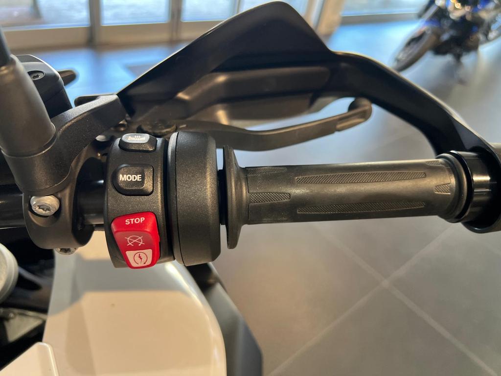 MULTISTRADA V4