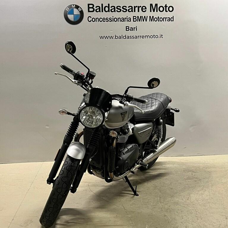 STREET TWIN 900