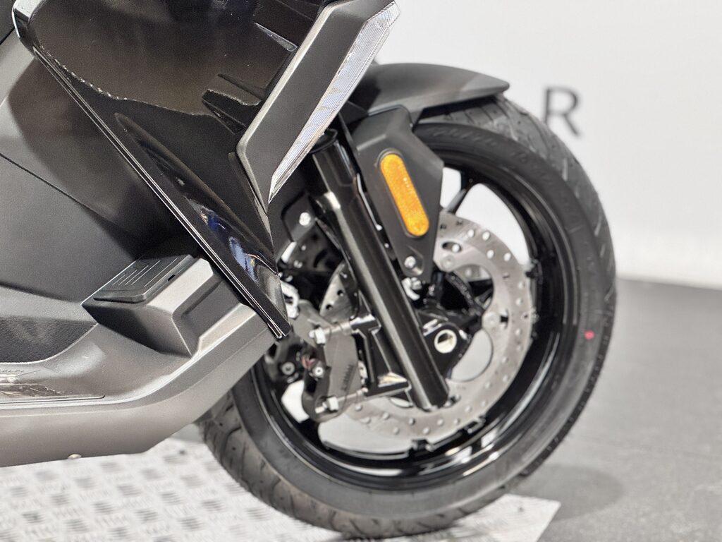 C 400 X