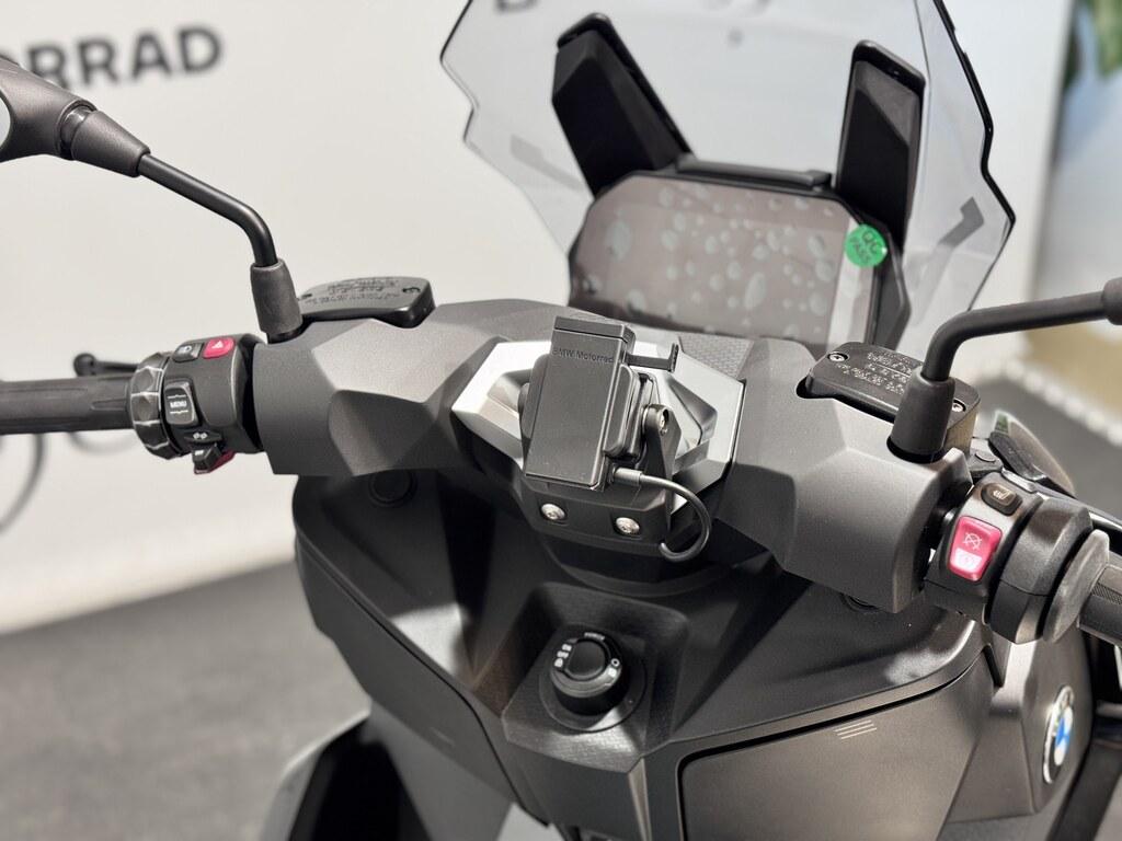 C 400 X