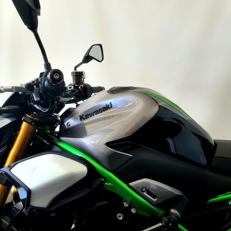 Z 900