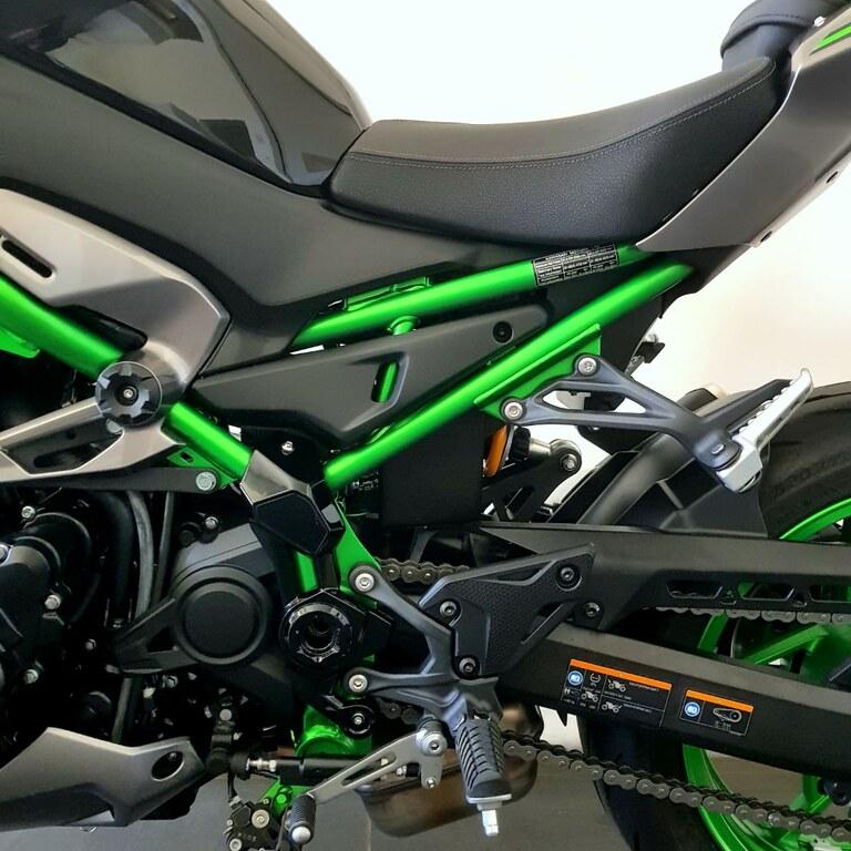 Z 900