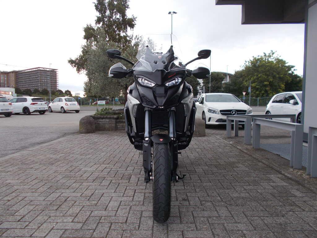 MULTISTRADA V4