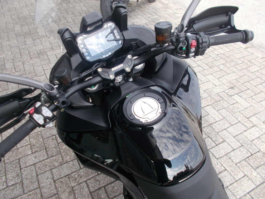 MULTISTRADA V2