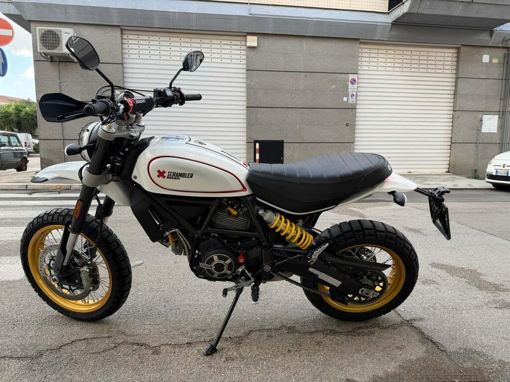 SCRAMBLER 800