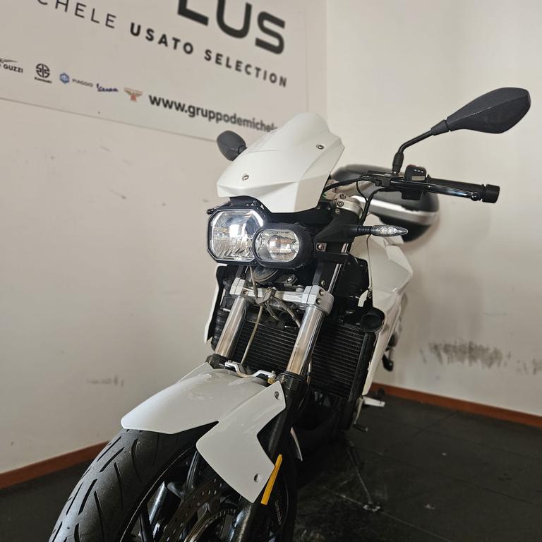 F 800 R