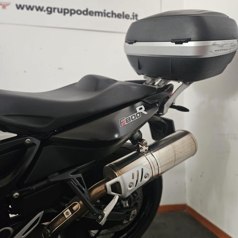 F 800 R
