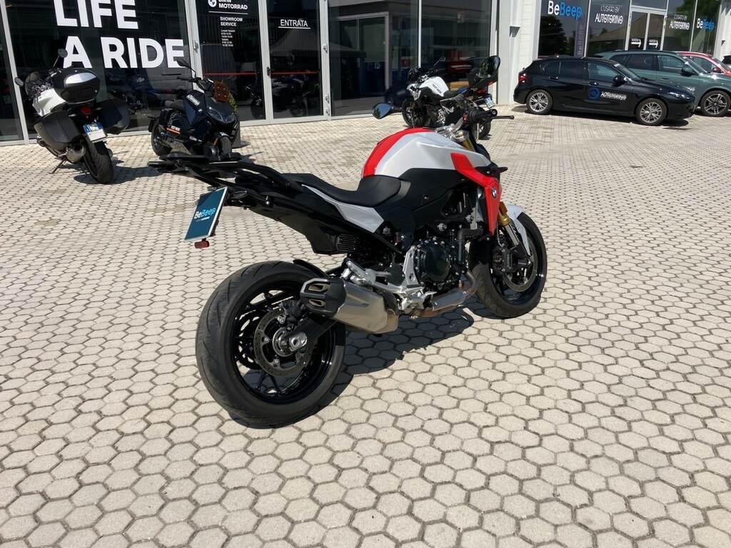 F 900 R