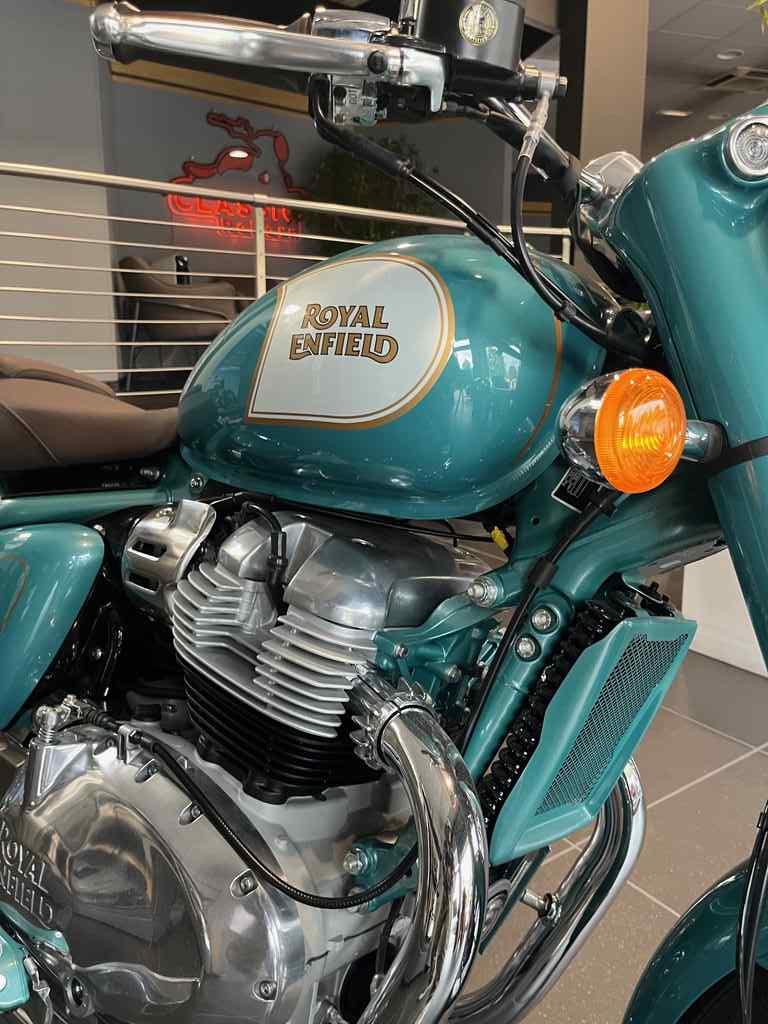 CLASSIC 650